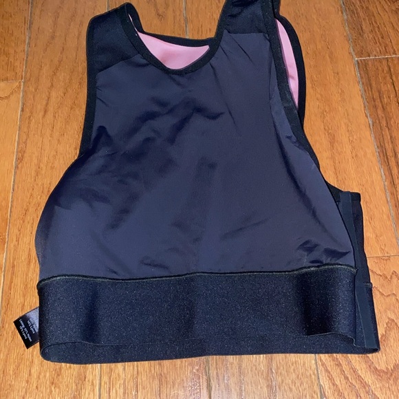 Ultracor Pink Rosetta Sports bra - Picture 7 of 12